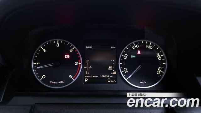 Land Rover Discovery 4 3.0 SDV6 SE 2015 — фото 8