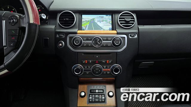 Land Rover Discovery 4 3.0 SDV6 SE 2015 — фото 14