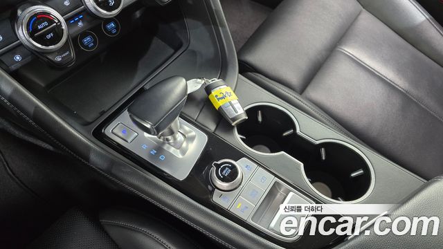 Genesis G70 Gasoline 2.0T 4WD 2022 — фото 9