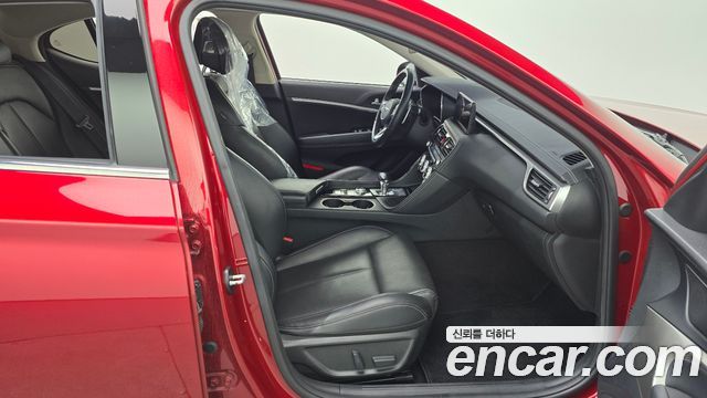 Genesis G70 Gasoline 2.0T 4WD 2022 — фото 11