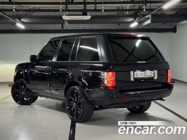 Land Rover Range Rover 4.4 TDV8 Vogue 2011 — фото 2