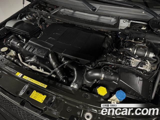 Land Rover Range Rover 4.4 TDV8 Vogue 2011 — фото 6