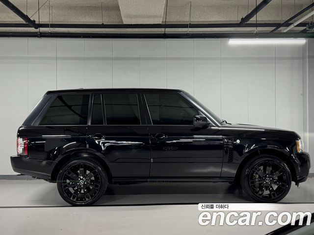Land Rover Range Rover 4.4 TDV8 Vogue 2011 — фото 24