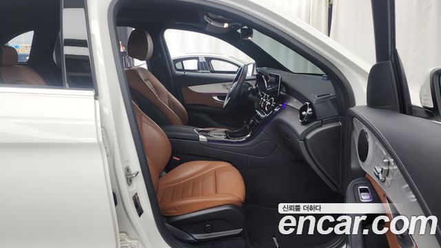 Mercedes-Benz GLC-Class (X253) GLC300e 4MATIC 2022 — фото 11