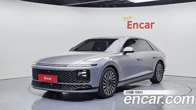 Hyundai Grandeur (GN7) 2,5 Gasoline 2WD Calligraphy 2023 — фото 1