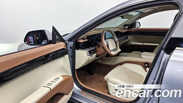 Hyundai Grandeur (GN7) 2,5 Gasoline 2WD Calligraphy 2023 — фото 10