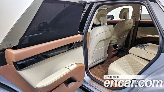 Hyundai Grandeur (GN7) 2,5 Gasoline 2WD Calligraphy 2023 — фото 11