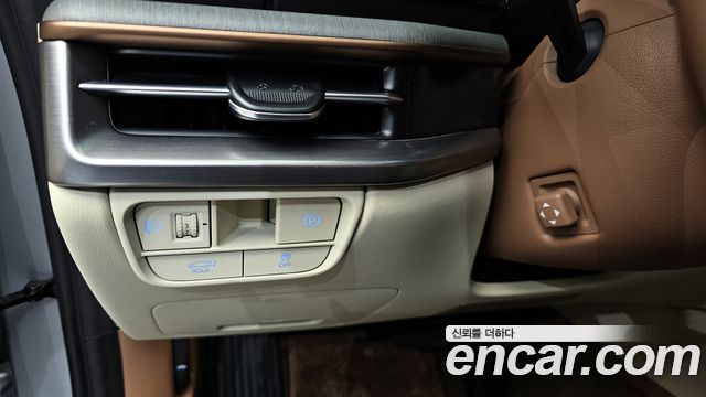 Hyundai Grandeur (GN7) 2,5 Gasoline 2WD Calligraphy 2023 — фото 14