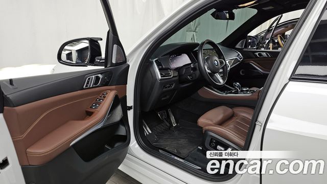 BMW X5 (G05) M50i 2022 — фото 10