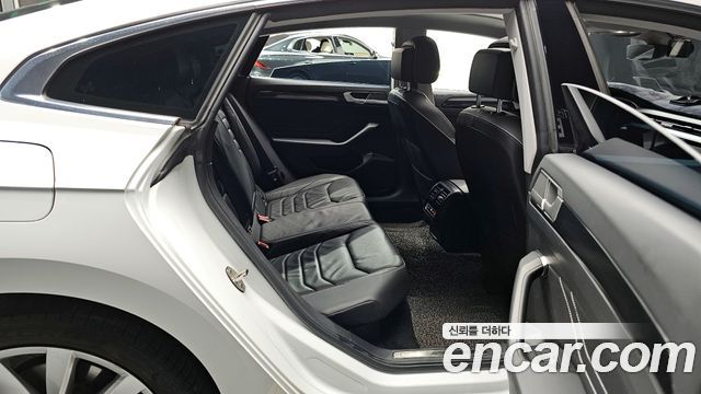Volkswagen Arteon 2.0 TDI Prestige 2022 — фото 12