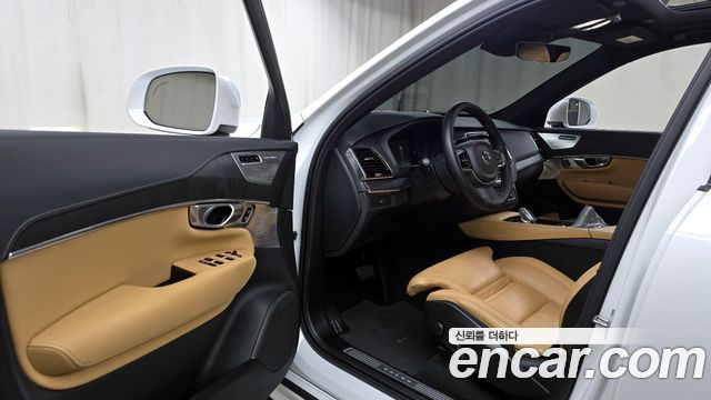 Volvo XC90 (II) B6 Ultimate Bright 2023 — фото 11