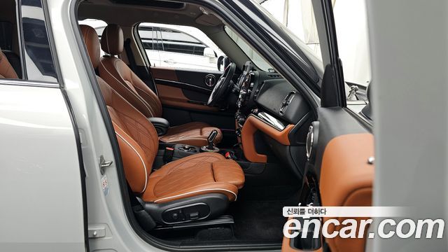 MINI Cooper SD Countryman ALL4 2nd 2021 — фото 11