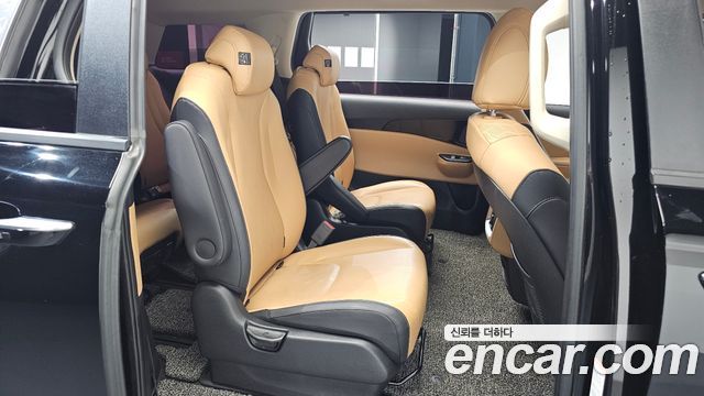 Kia Carnival (IV) Diesel 9-Seater Prestige 2023 — фото 12