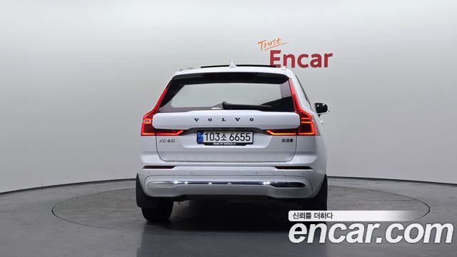 Volvo XC60 (II) B5 Inscription 2022 — фото 4