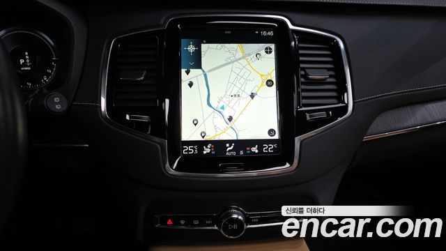 Volvo XC90 (II) T8 Inscription Hybird 2021 — фото 14