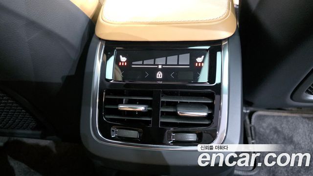 Volvo XC90 (II) T8 Inscription Hybird 2021 — фото 19