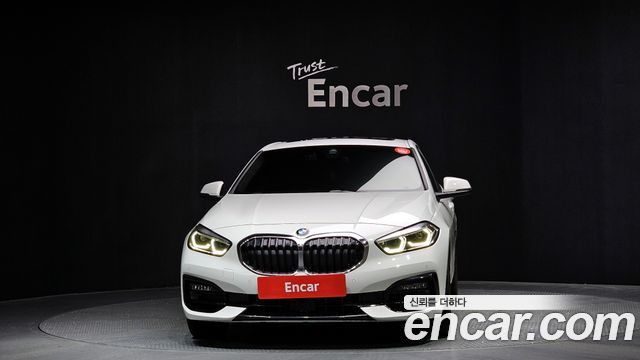 BMW 1 Series (F40) 120i Sports 2024 — фото 3