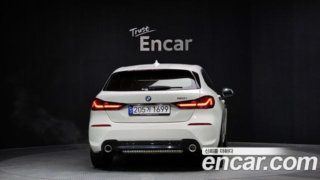 BMW 1 Series (F40) 120i Sports 2024 — фото 4
