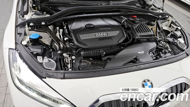 BMW 1 Series (F40) 120i Sports 2024 — фото 6