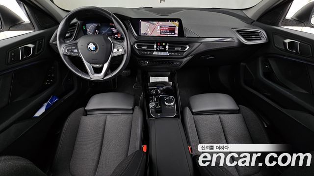 BMW 1 Series (F40) 120i Sports 2024 — фото 7