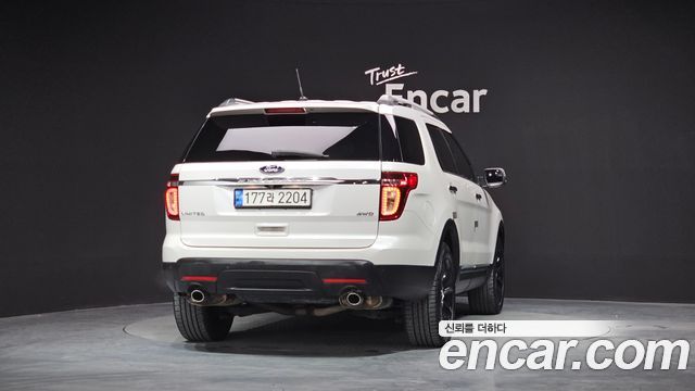 Ford Explorer 3.5 Limited 4WD 5th 2015 — фото 4