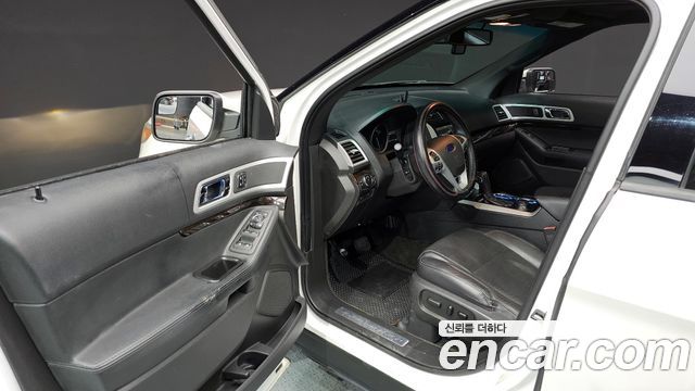 Ford Explorer 3.5 Limited 4WD 5th 2015 — фото 10