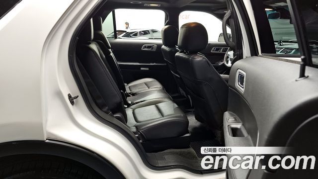 Ford Explorer 3.5 Limited 4WD 5th 2015 — фото 12