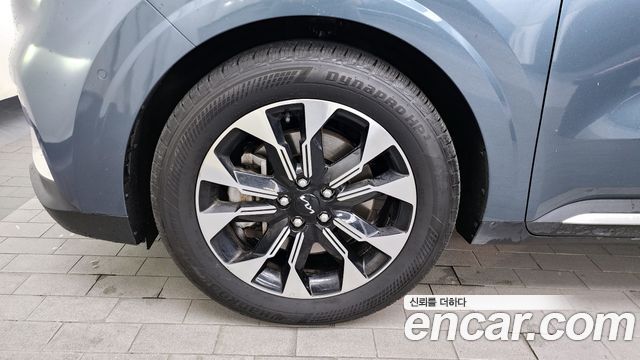 Kia Carnival (IV) Gasoline 9-Seater Signature 2023 — фото 5