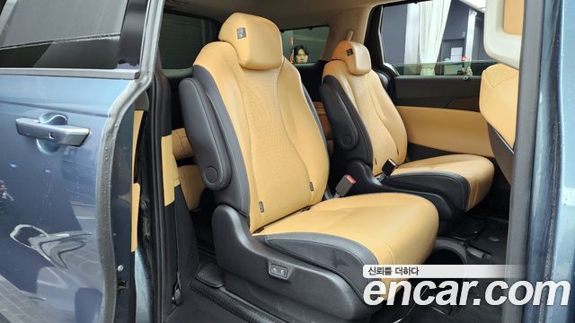 Kia Carnival (IV) Gasoline 9-Seater Signature 2023 — фото 12