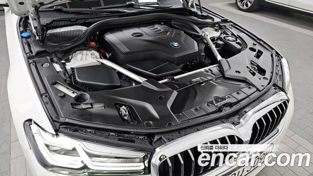 BMW 5 Series (G30) 530i xDrive Luxury 2023 — фото 6
