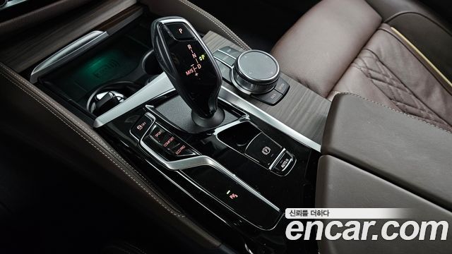 BMW 5 Series (G30) 530i xDrive Luxury 2023 — фото 9