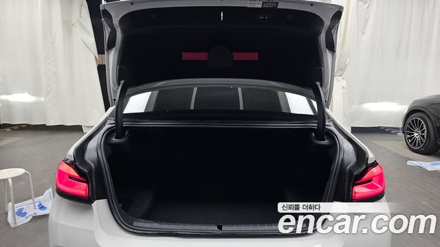 BMW 5 Series (G30) 530i xDrive Luxury 2023 — фото 20