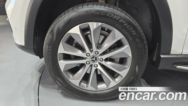 Mercedes-Benz GLE-Class (W167) GLE300d 4MATIC 2023 — фото 5