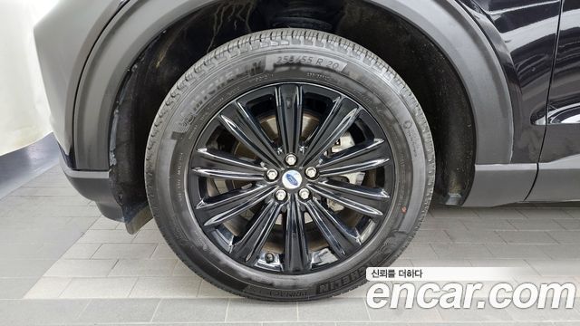 Ford Explorer (VI) 2.3 LimIted 4WD 2022 — фото 5