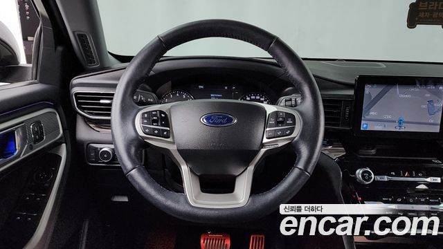 Ford Explorer (VI) 2.3 LimIted 4WD 2022 — фото 13