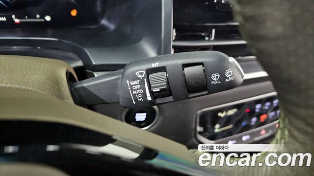 KG Mobility (SsangYong) Rexton Sports Khan Diesel 2.2 4WD Culman Noblesse 2024 — фото 18