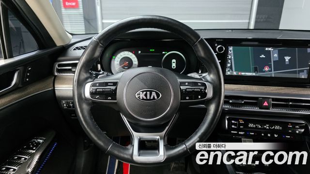 Kia K5 Hybrid (III) Signature 2021 — фото 13