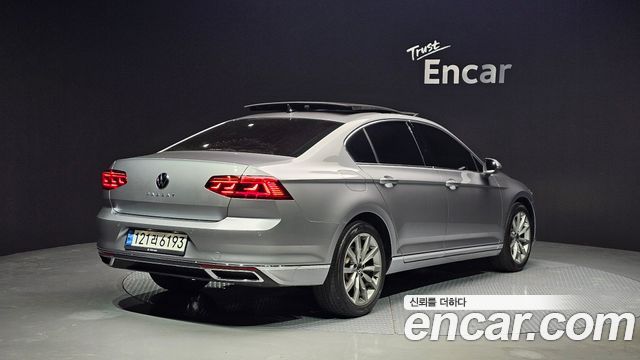 Volkswagen Passat GT (B8) 2.0 TDI Prestige 2022 — фото 2