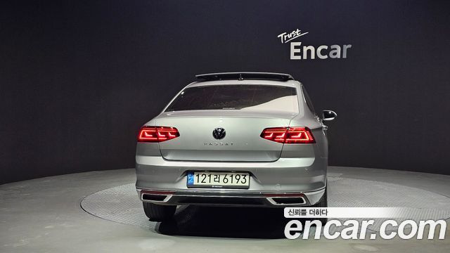 Volkswagen Passat GT (B8) 2.0 TDI Prestige 2022 — фото 4
