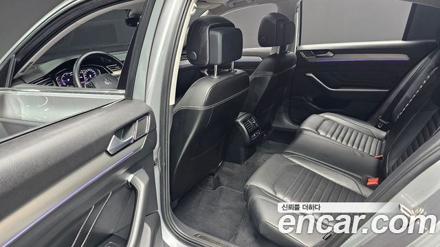 Volkswagen Passat GT (B8) 2.0 TDI Prestige 2022 — фото 17