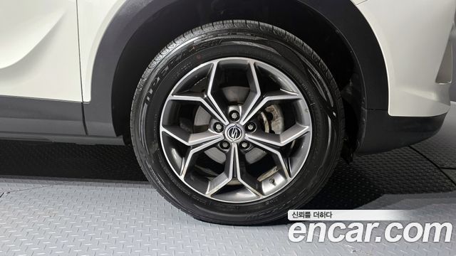 KG Mobility (SsangYong) Beautiful Korando Gasoline 1.5 2WD C5 Plus 2022 — фото 5