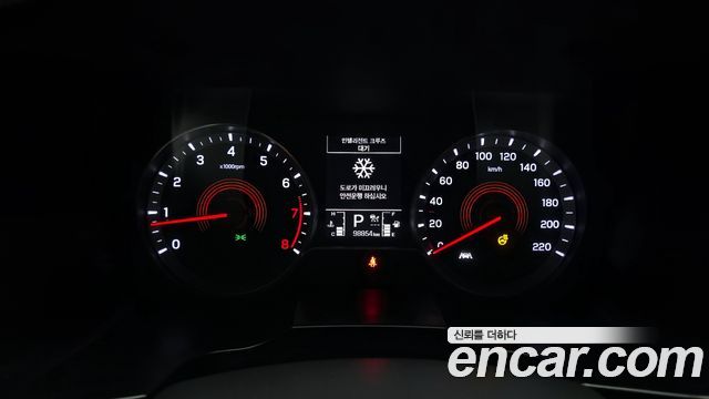 KG Mobility (SsangYong) Beautiful Korando Gasoline 1.5 2WD C5 Plus 2022 — фото 8