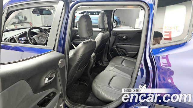 Jeep Renegade 2.4 Limited AWD 2021 — фото 11