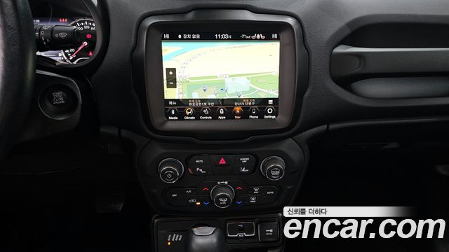 Jeep Renegade 2.4 Limited AWD 2021 — фото 19