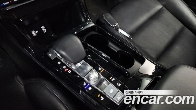 Kia K7 Premier 2.5 GDI Prestige 2021 — фото 9