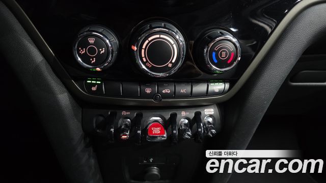 MINI Cooper Countryman Classic 2nd 2022 — фото 16