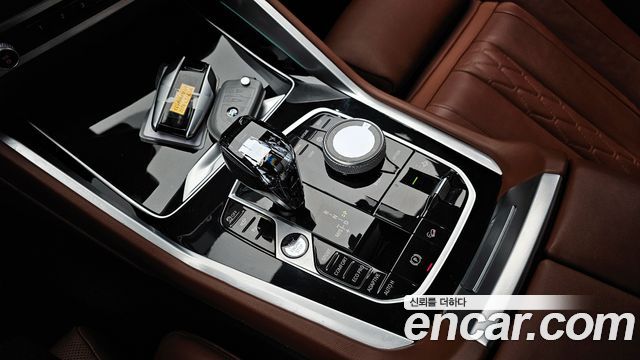 BMW X6 (G06) xDrive40d M Sport Online Exclusive 2023 — фото 9