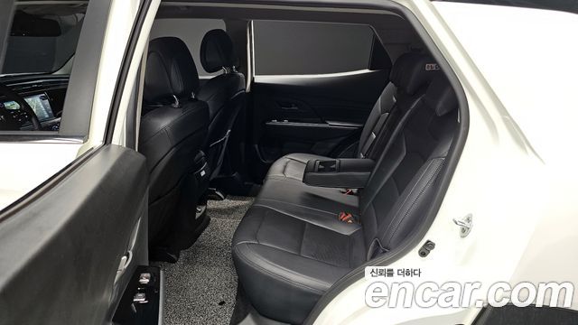 KG Mobility (SsangYong) Beautiful Korando Gasoline 1.5 2WD C5 Plus 2022 — фото 12