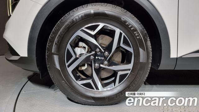 Kia Sportage (V) Gasoline 1.6 Turbo 2WD Prestige 2022 — фото 5