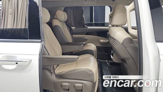Kia Carnival (IV) Gasoline 7-Seater Hi Limousine Signature 2024 — фото 16